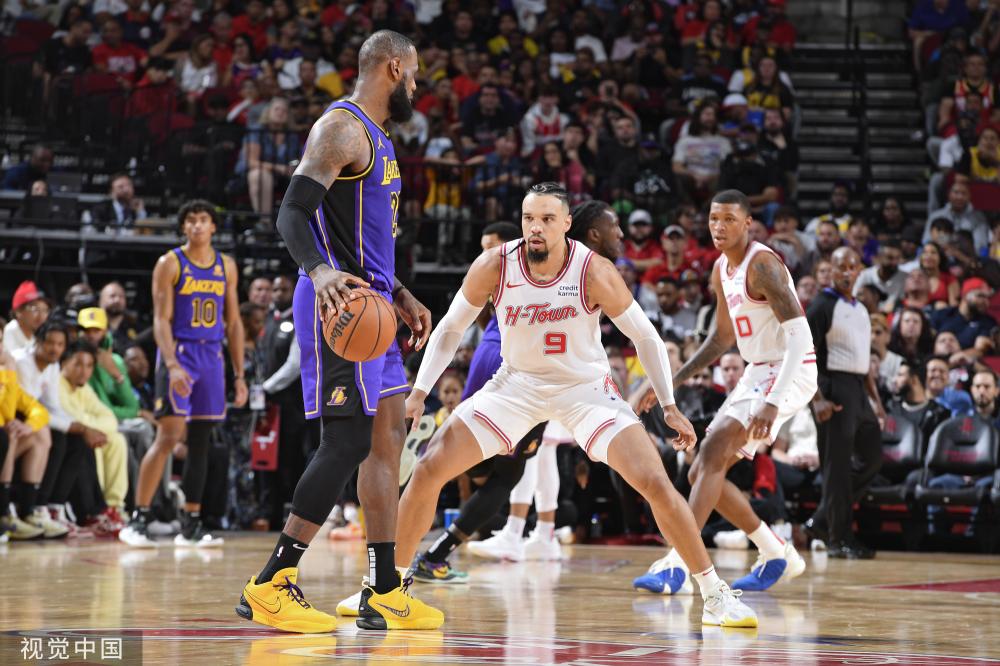 而球迷们也 而球迷们也